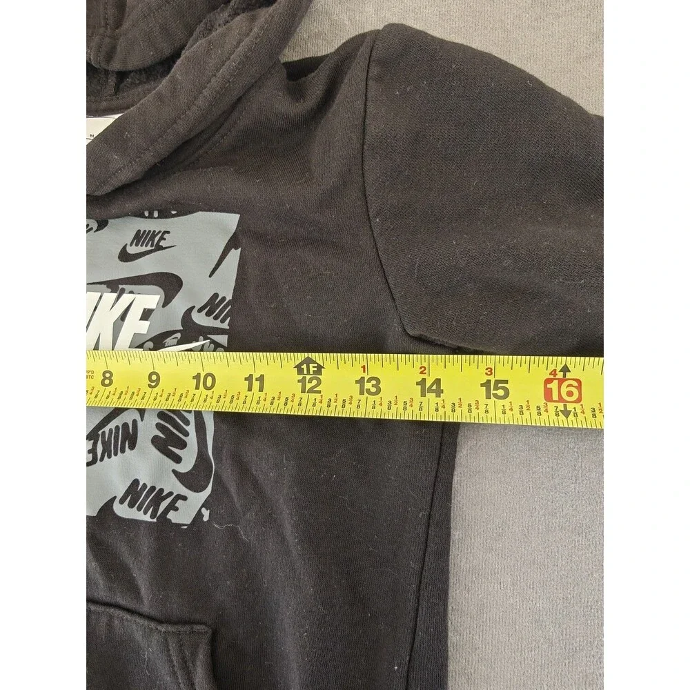 Nike Boys Hoodie Black Graphic Logo Pullover Sweatshirt Size 5-6 Years